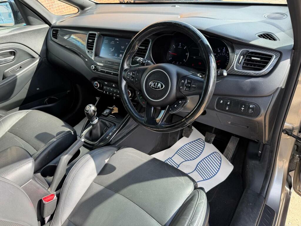 Kia Carens 1.7 Crdi 3 Isg 139 Bhp Silver #37