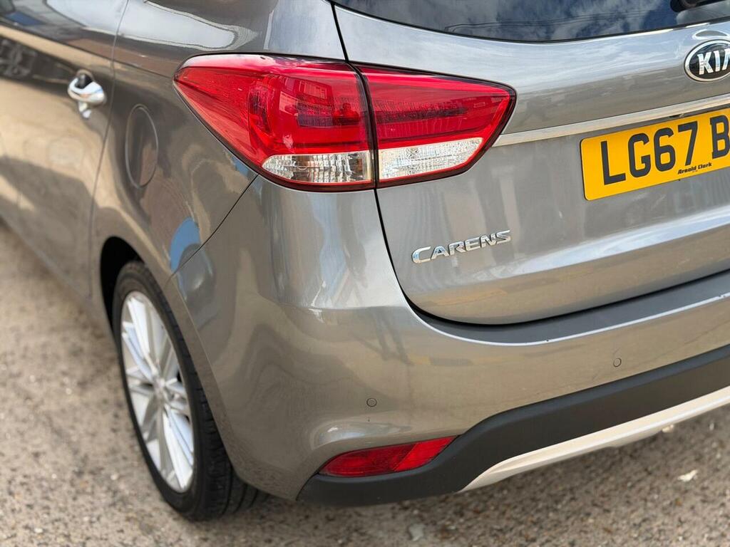 Kia Carens 1.7 Crdi 3 Isg 139 Bhp Silver #11