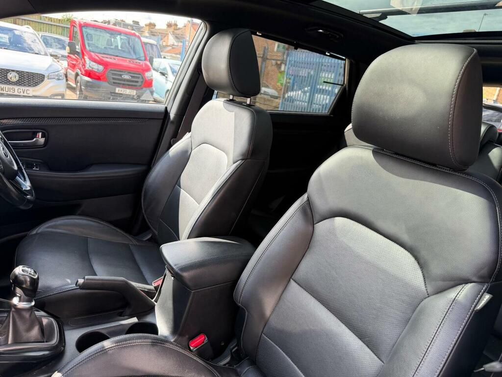 Kia Carens 1.7 Crdi 3 Isg 139 Bhp Silver #47