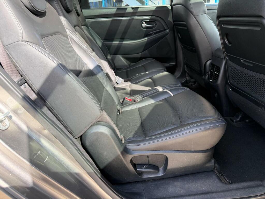 Kia Carens 1.7 Crdi 3 Isg 139 Bhp Silver #34