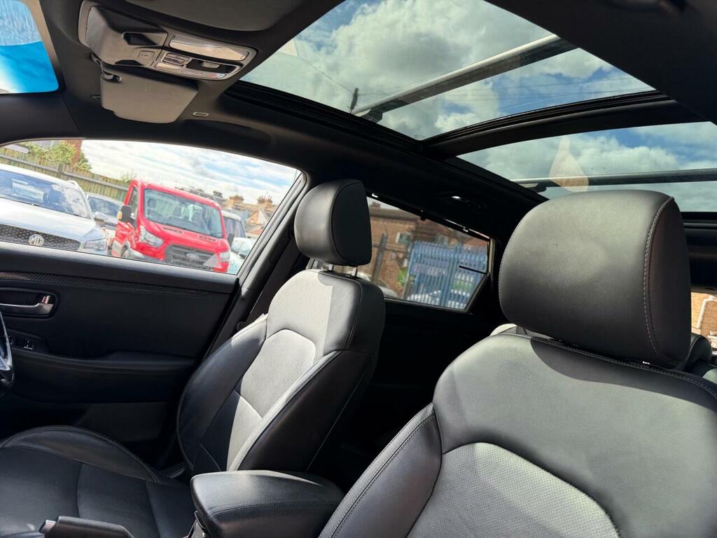 Kia Carens 1.7 Crdi 3 Isg 139 Bhp Silver #46