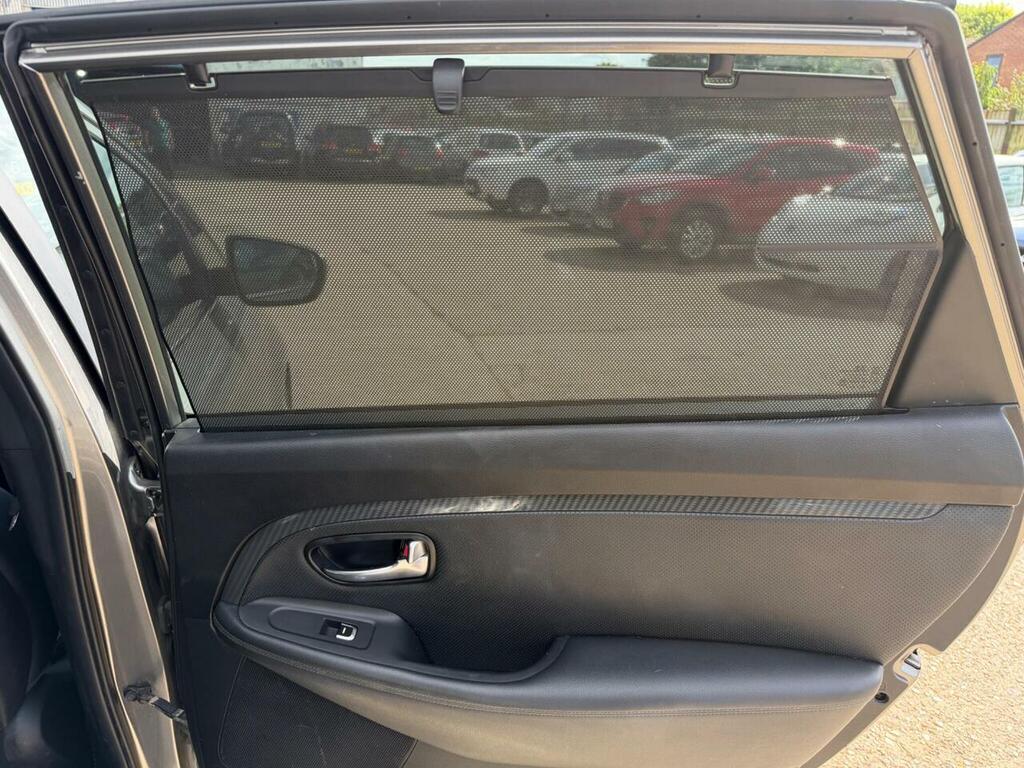 Kia Carens 1.7 Crdi 3 Isg 139 Bhp Silver #43