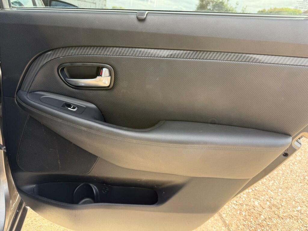 Kia Carens 1.7 Crdi 3 Isg 139 Bhp Silver #44