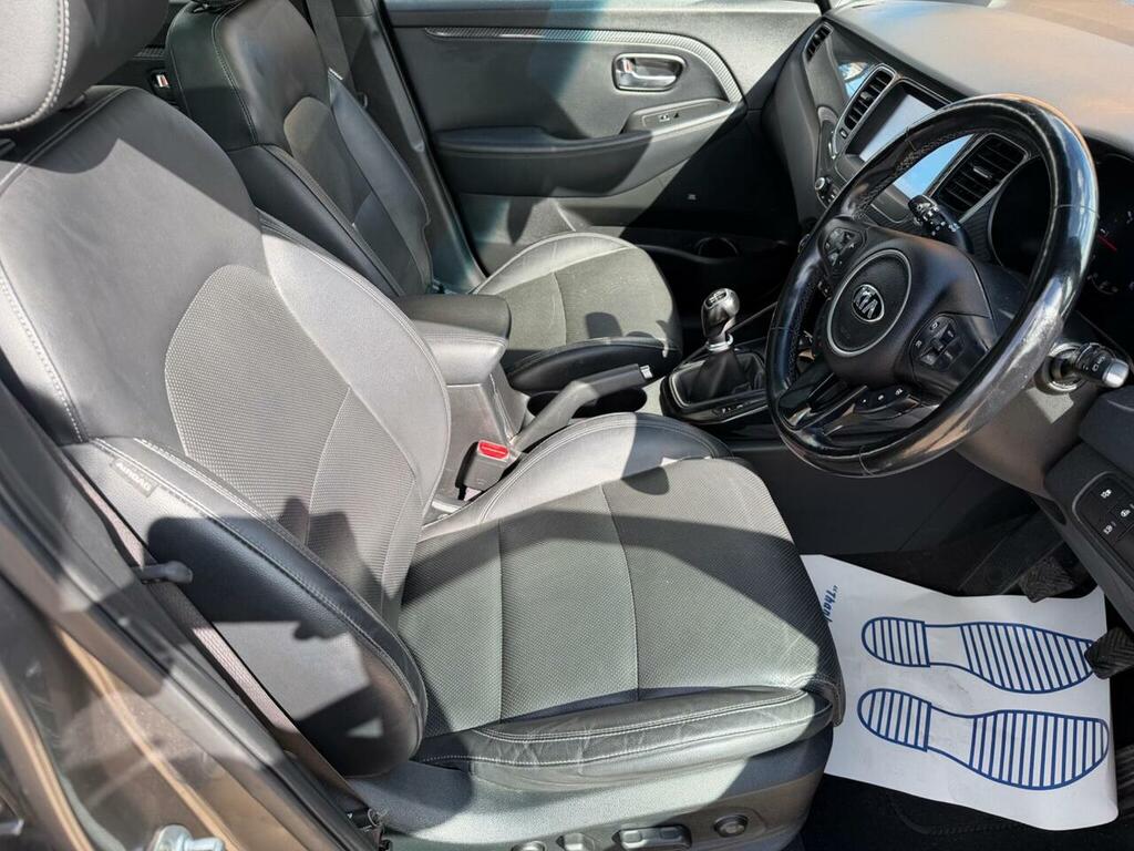 Kia Carens 1.7 Crdi 3 Isg 139 Bhp Silver #33