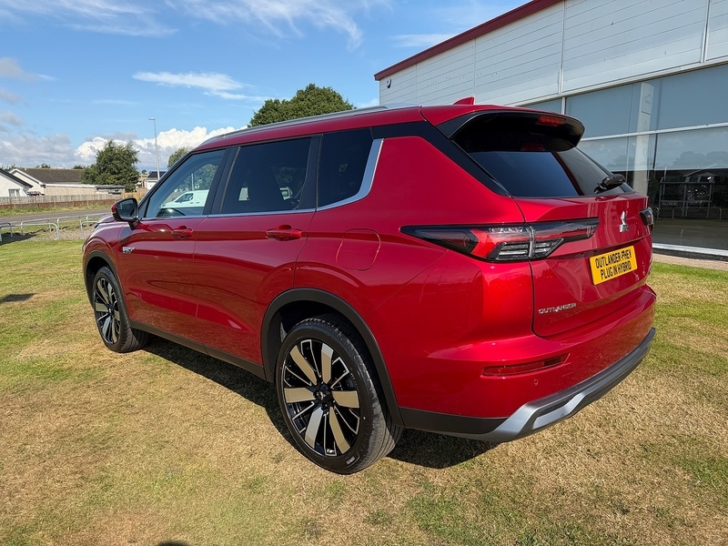 Mitsubishi Outlander Suv Black #12