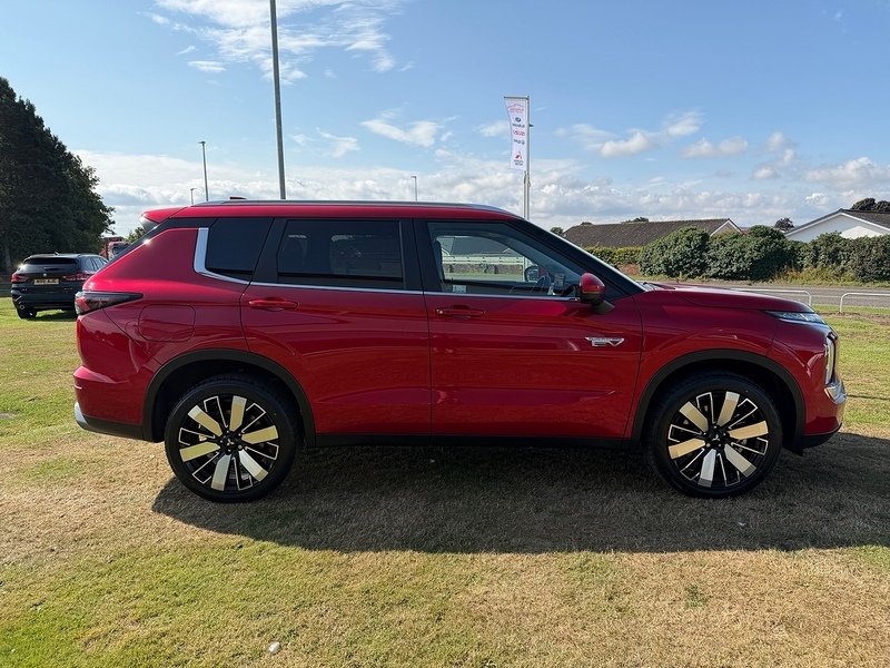 Mitsubishi Outlander Suv Black #9