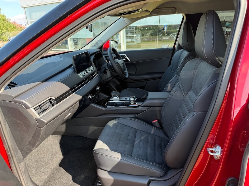 Mitsubishi Outlander Suv Black #10