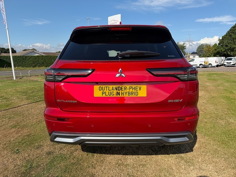 Mitsubishi Outlander Suv Black #7
