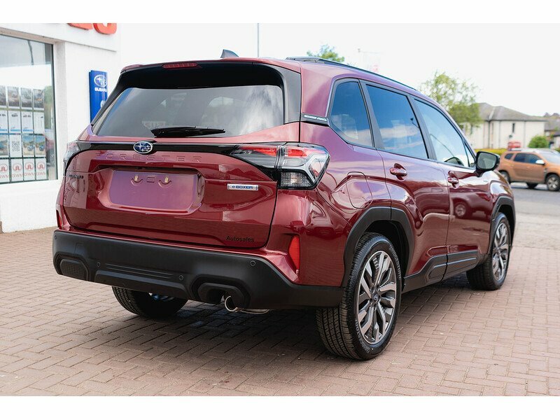 Subaru Forester E-boxer Touring Red #5