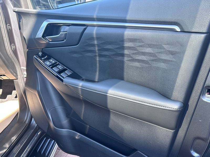 Isuzu D-Max 2.5Td Yukon Double Cab 4X4 Silver #37