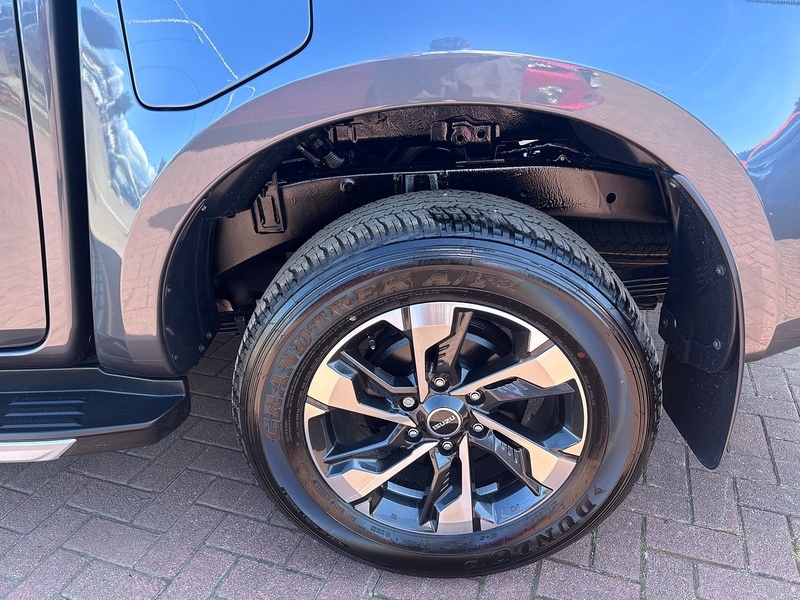 Isuzu D-Max 2.5Td Yukon Double Cab 4X4 Silver #12
