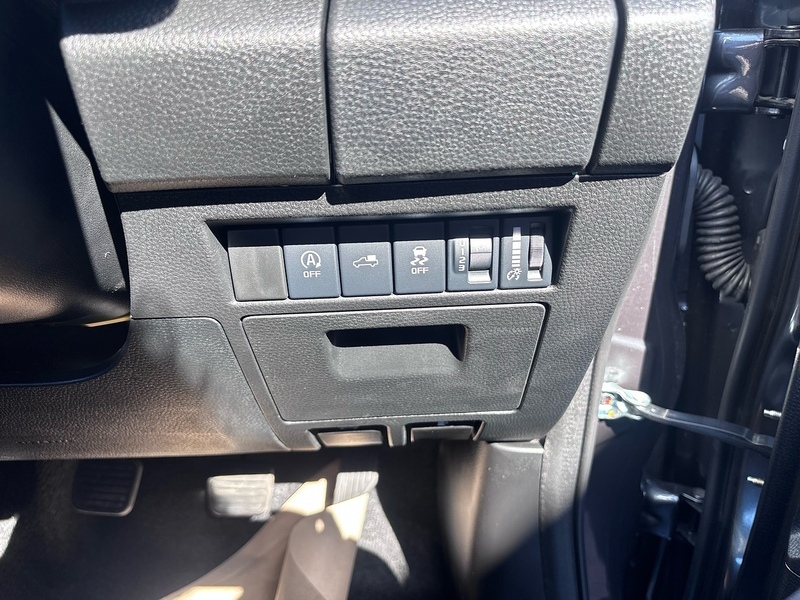 Isuzu D-Max 2.5Td Yukon Double Cab 4X4 Silver #33