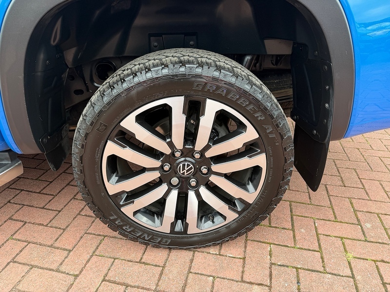 Volkswagen Amarok Style Blue #21