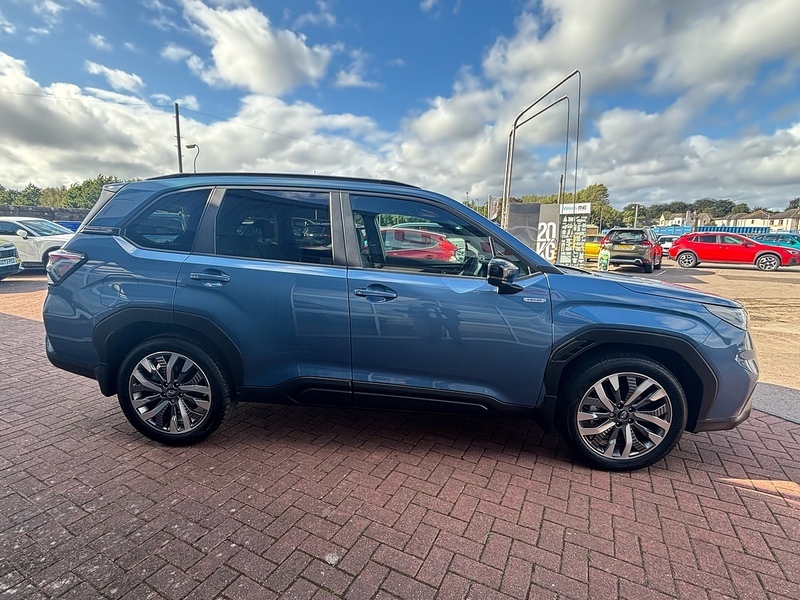 Subaru Forester E-boxer Touring Blue #6