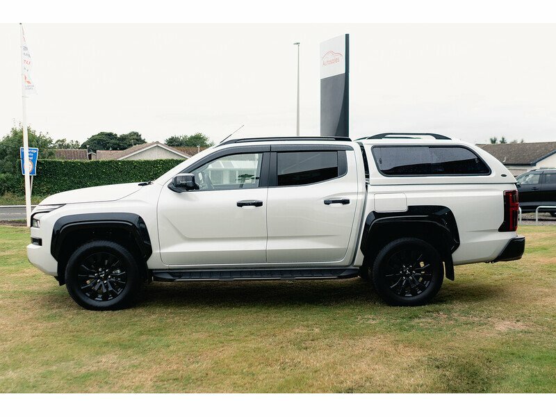 Mitsubishi L200 Barbarian White #6