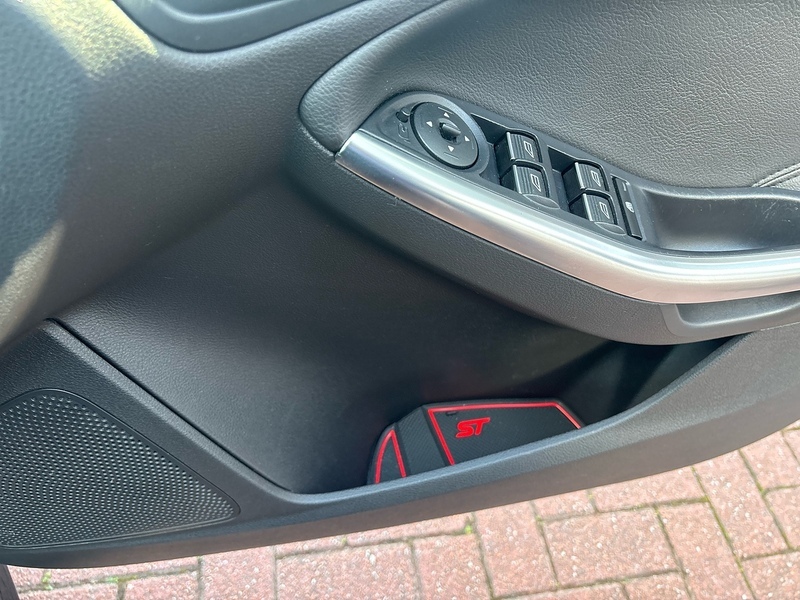 Ford Focus 1.0 Ecoboost 125 Titanium Silver #23