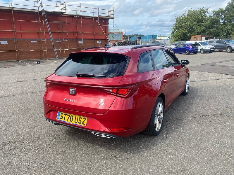 Seat Leon 1.5 Etsi Mhev Fr Estate Hybrid Dsg Euro Red #3
