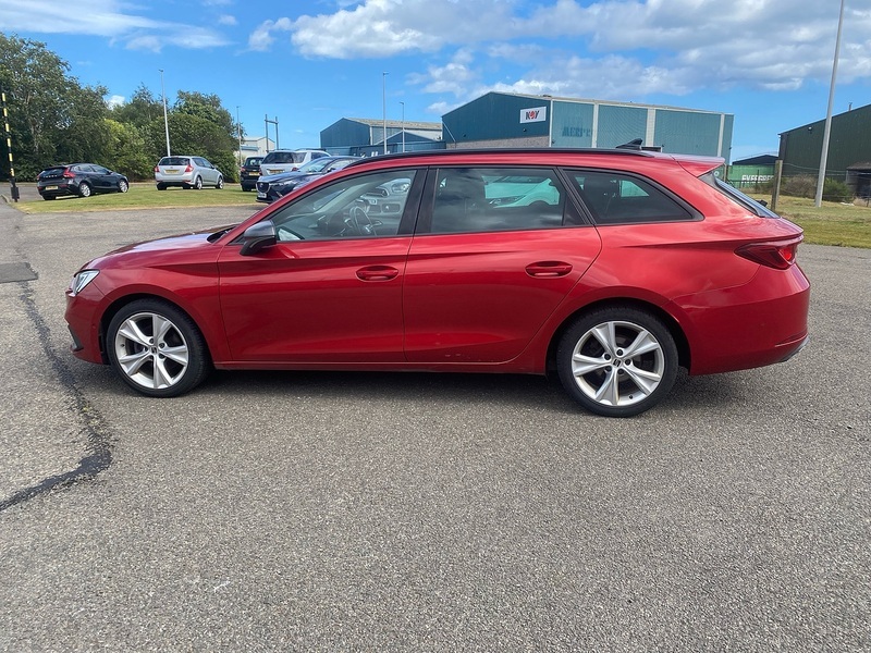 Seat Leon 1.5 Etsi Mhev Fr Estate Hybrid Dsg Euro Red #6