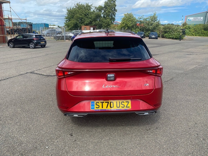 Seat Leon 1.5 Etsi Mhev Fr Estate Hybrid Dsg Euro Red #4