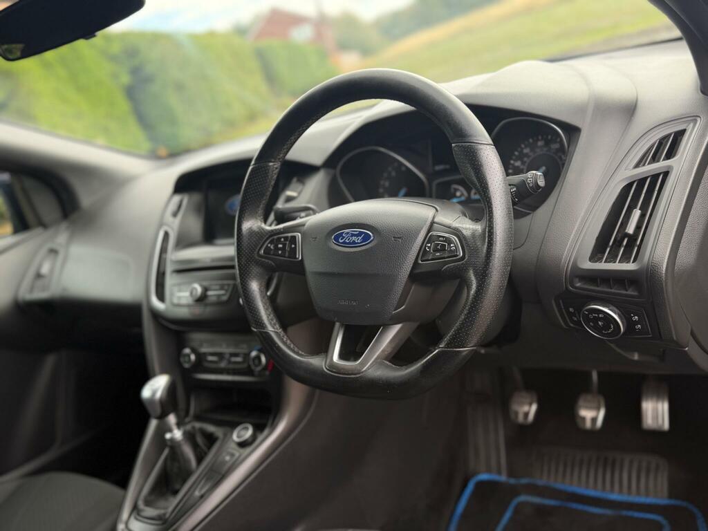 Ford Focus St-line Black #3
