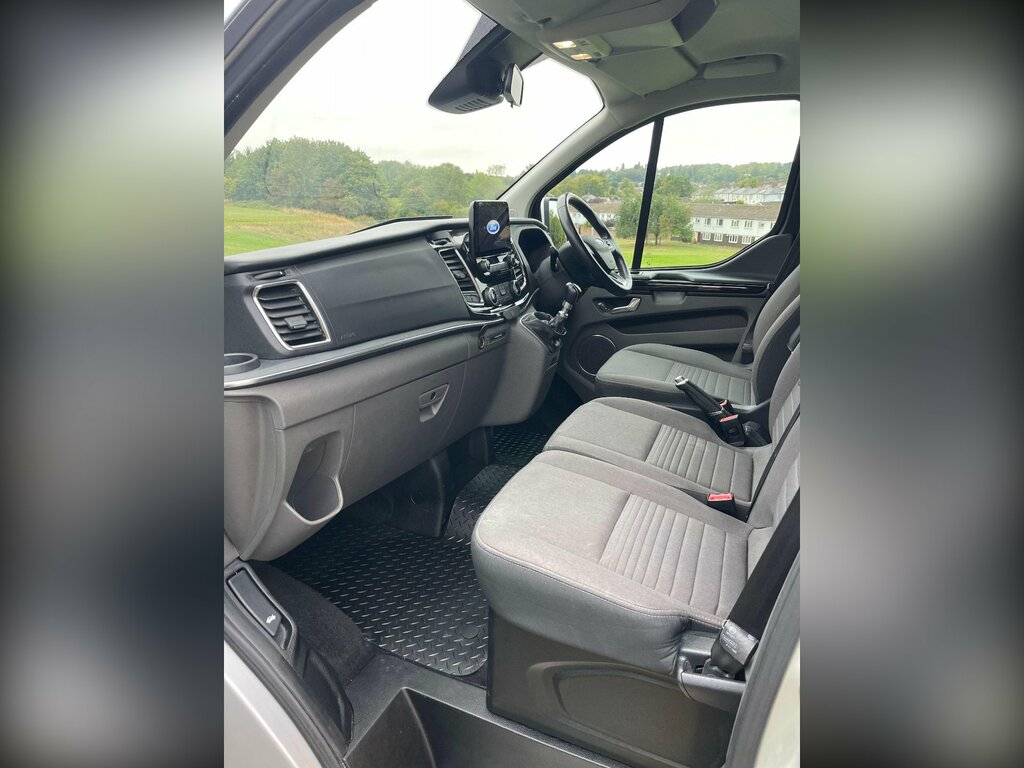 Ford Tourneo Custom 320 Ecoblue Shuttle L2 Silver #19