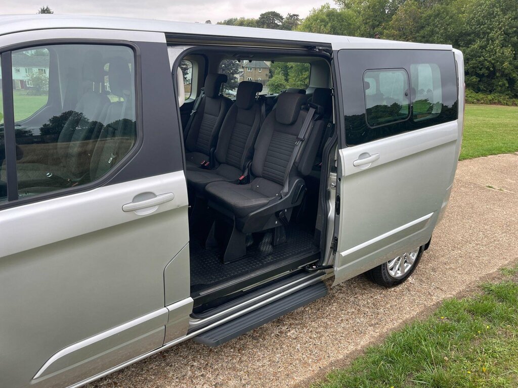 Ford Tourneo Custom 320 Ecoblue Shuttle L2 Silver #15