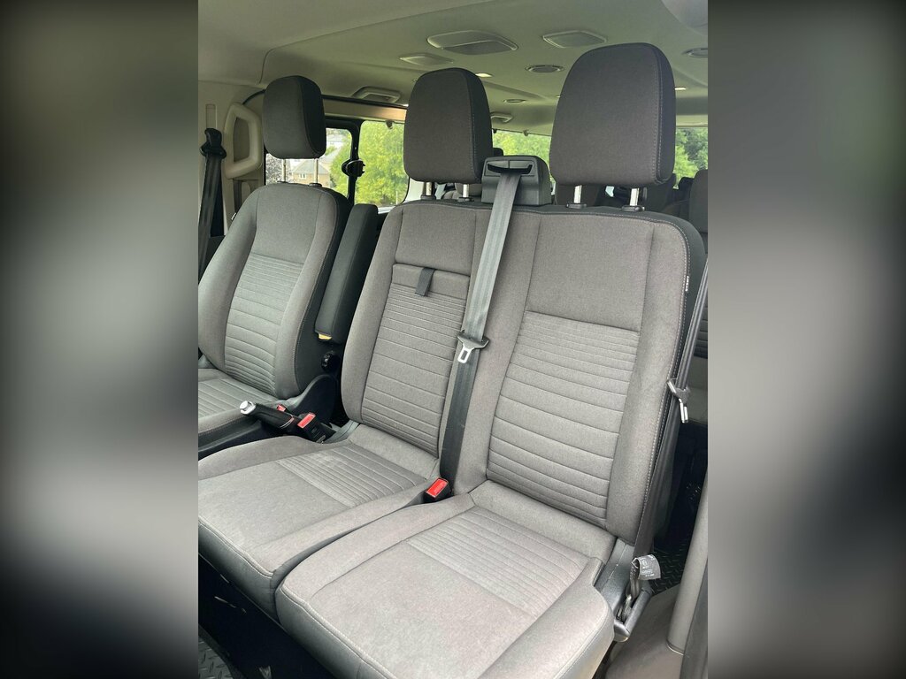 Ford Tourneo Custom 320 Ecoblue Shuttle L2 Silver #18