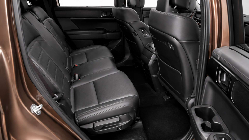 Hyundai Santa Fe 1.6 L Calligraphy Phev 4Wd  #5