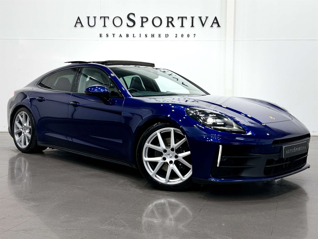 Porsche Panamera 2.9 L Blue