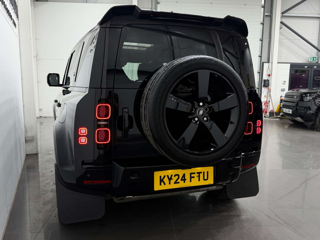 Land Rover Defender X-dynamic Hse Grey #7