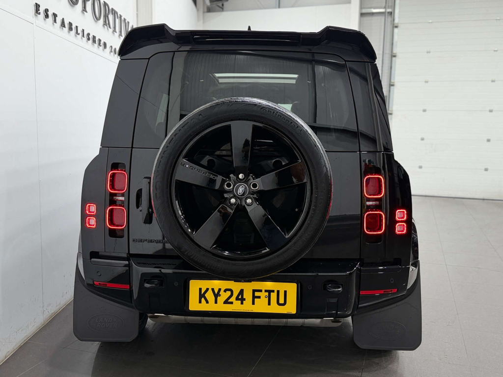 Land Rover Defender 2 L X-dynamic Se Phev A 4Wd Black #6