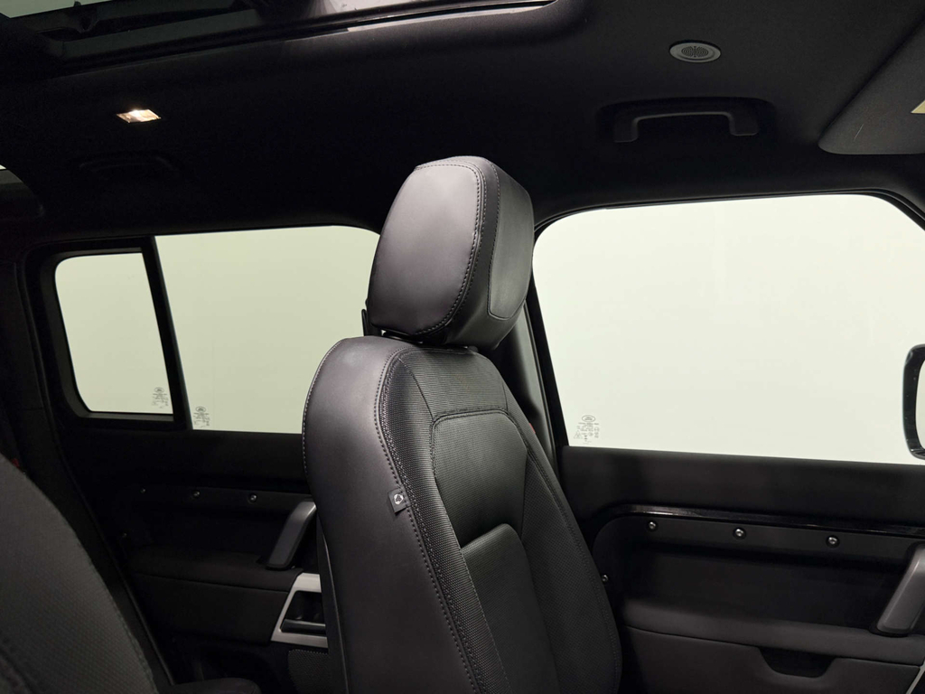 Land Rover Defender X-dynamic Hse Grey #32
