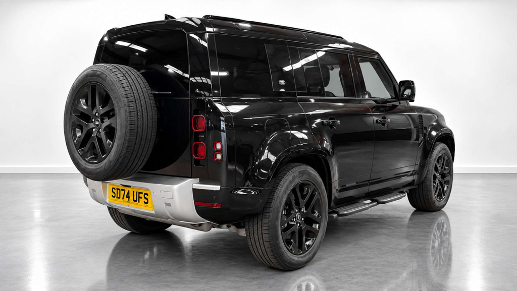 Land Rover Defender 2 L Xs Edition Phev 4Wd Black #2