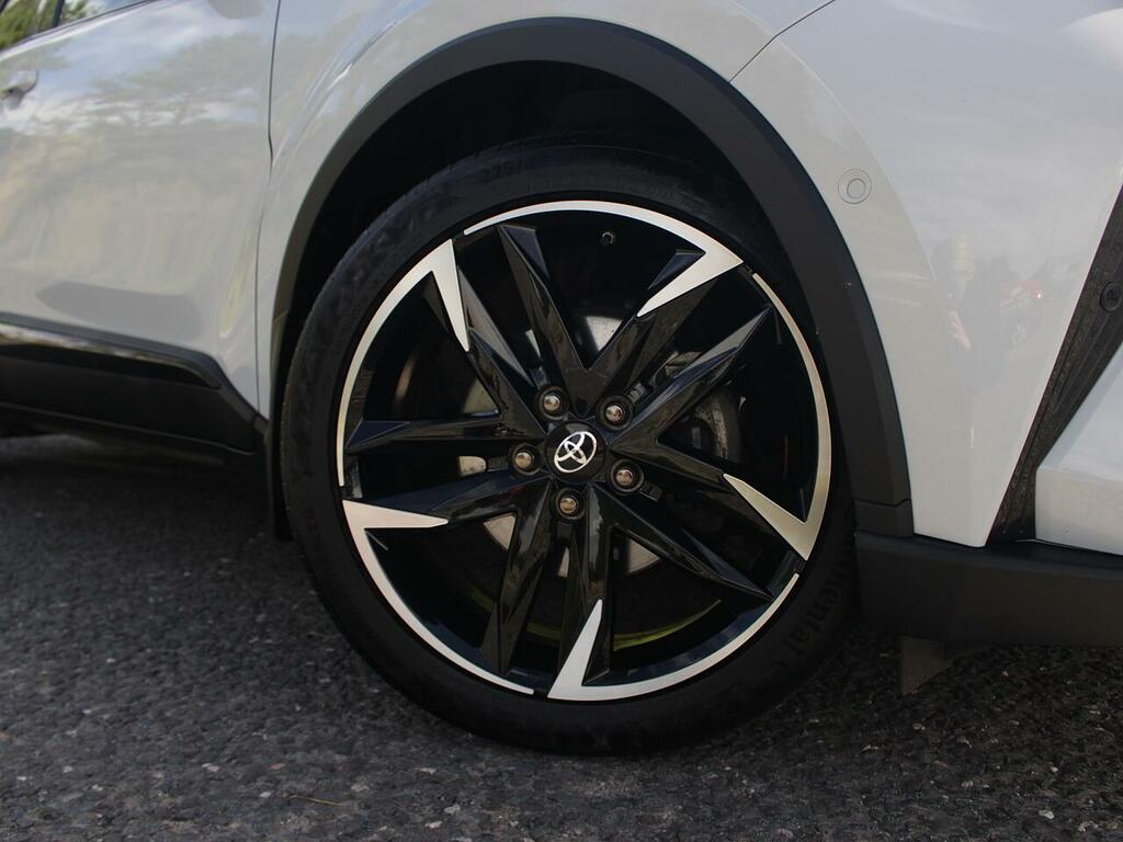 Toyota C-Hr Gr Sport Grey #4