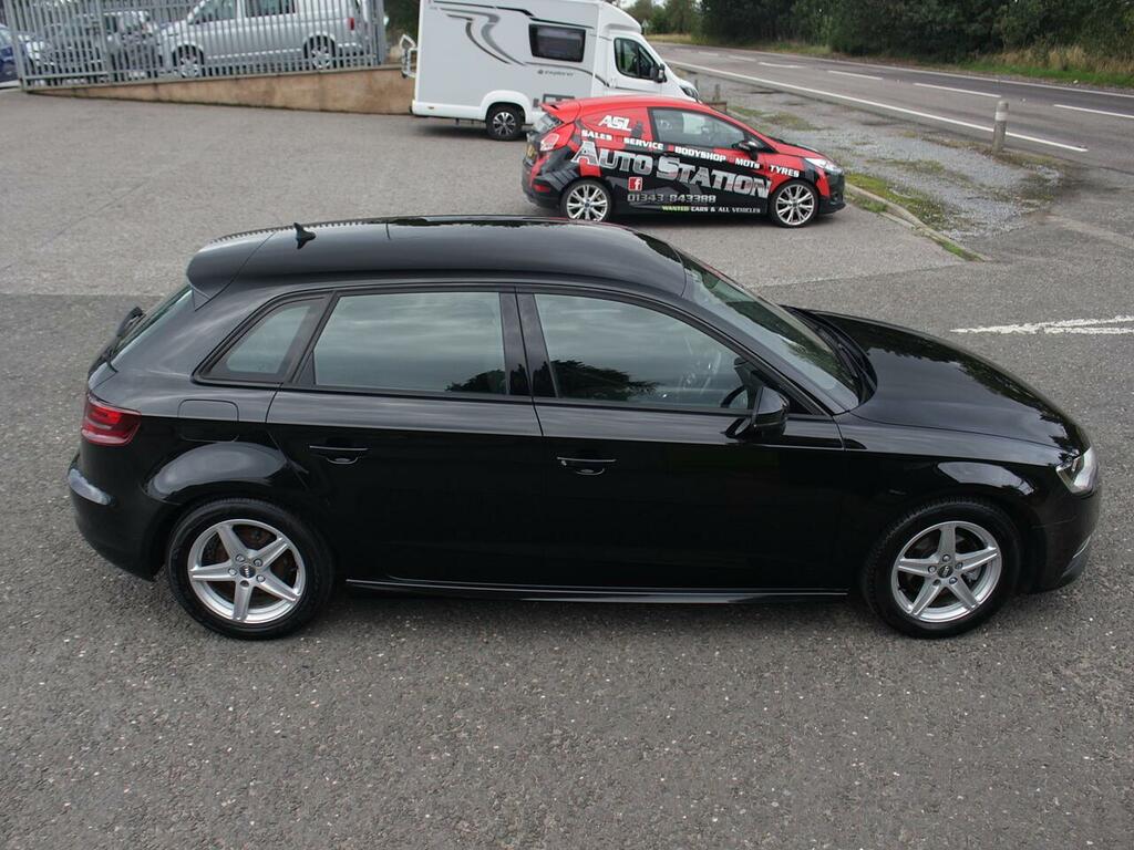 Audi A3 Se Black #6