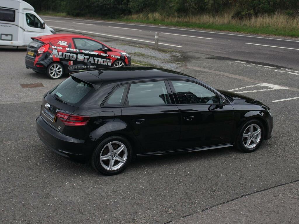 Audi A3 Se Black #5
