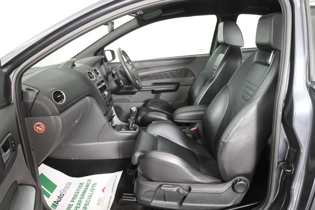Ford Focus 1.6 LX Blue #32