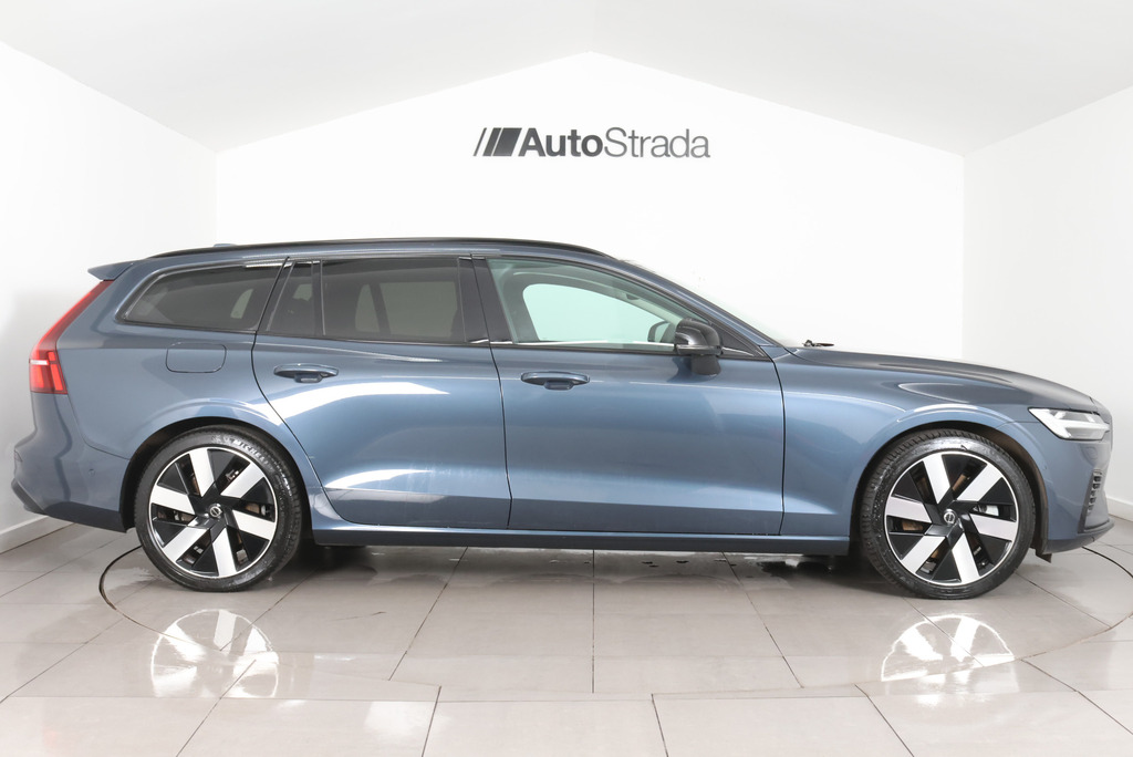 Volvo V60 T8 Ultra Awd Blue #4