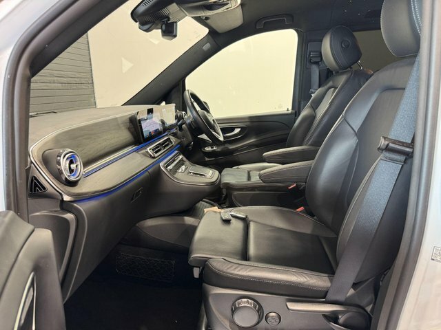 Mercedes-Benz V Class V300d Premium G-tronic Euro White #6