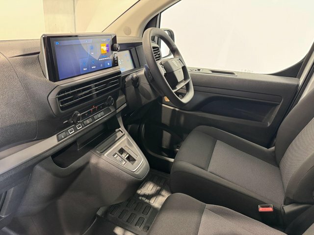 Peugeot E-Expert Professional Standard Panel Van White #3