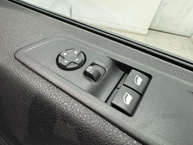 Peugeot E-Expert Expert Professional Medium #18