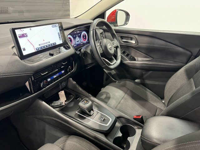 Nissan Qashqai Dig-t Mhev N-connecta Xtron Red #3