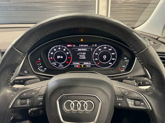 Audi Q5 S Line Black #11