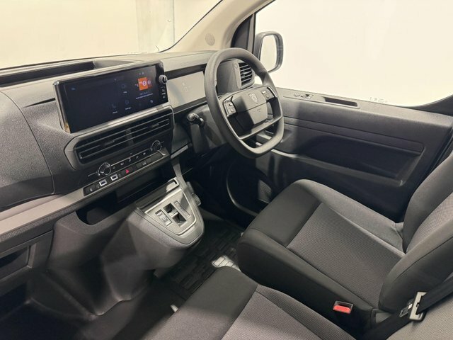 Peugeot E-Expert Professional Standard Panel Van White #4