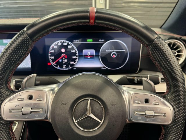 Mercedes-Benz E Class 2.0 E220d Se G-tronic White #13