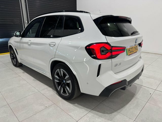 BMW iX3 80Kwh M Sport White #5