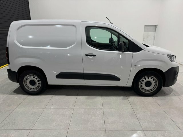 Peugeot E-Partner 800 50Kwh Asphalt Premium Plus Standard Panel Van White #7