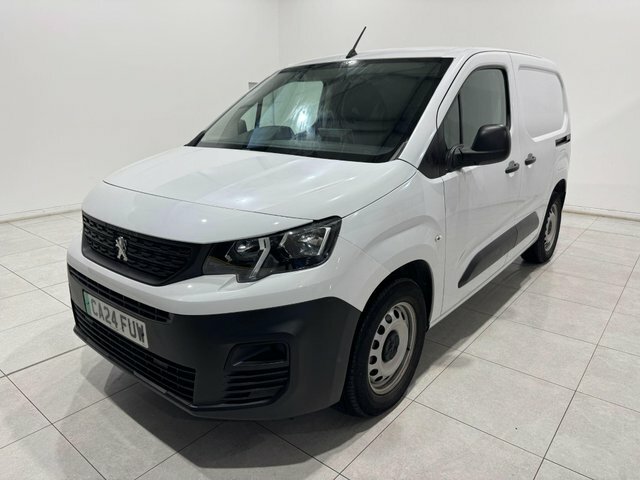 Peugeot E-Partner 800 50Kwh Professional Premium Standard Panel Va White
