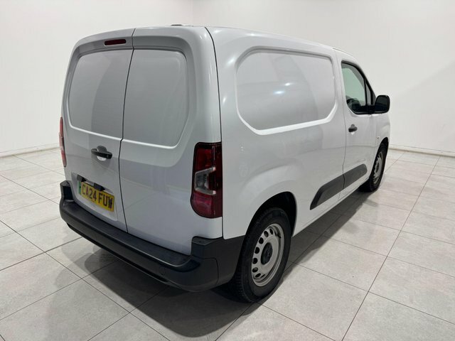 Peugeot E-Partner 800 50Kwh Asphalt Premium Plus Standard Panel Van White #8