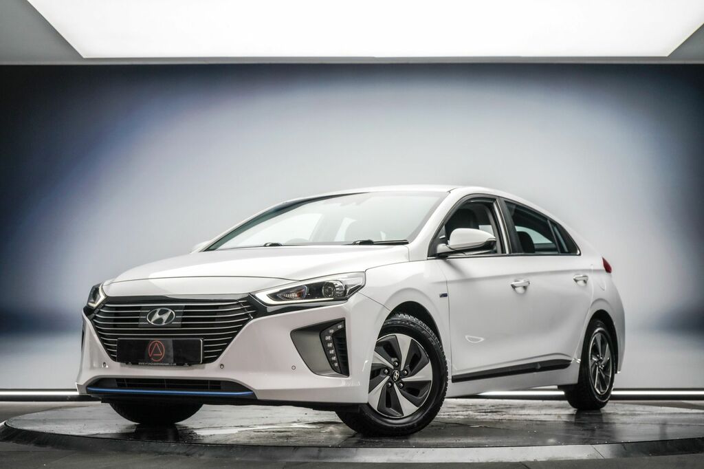 Hyundai Ioniq 2018 1.6 H-gdi Premium Se Hatchback Hyb White
